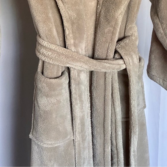 Brookstone Spa Tan Robe - Picture 2 of 10